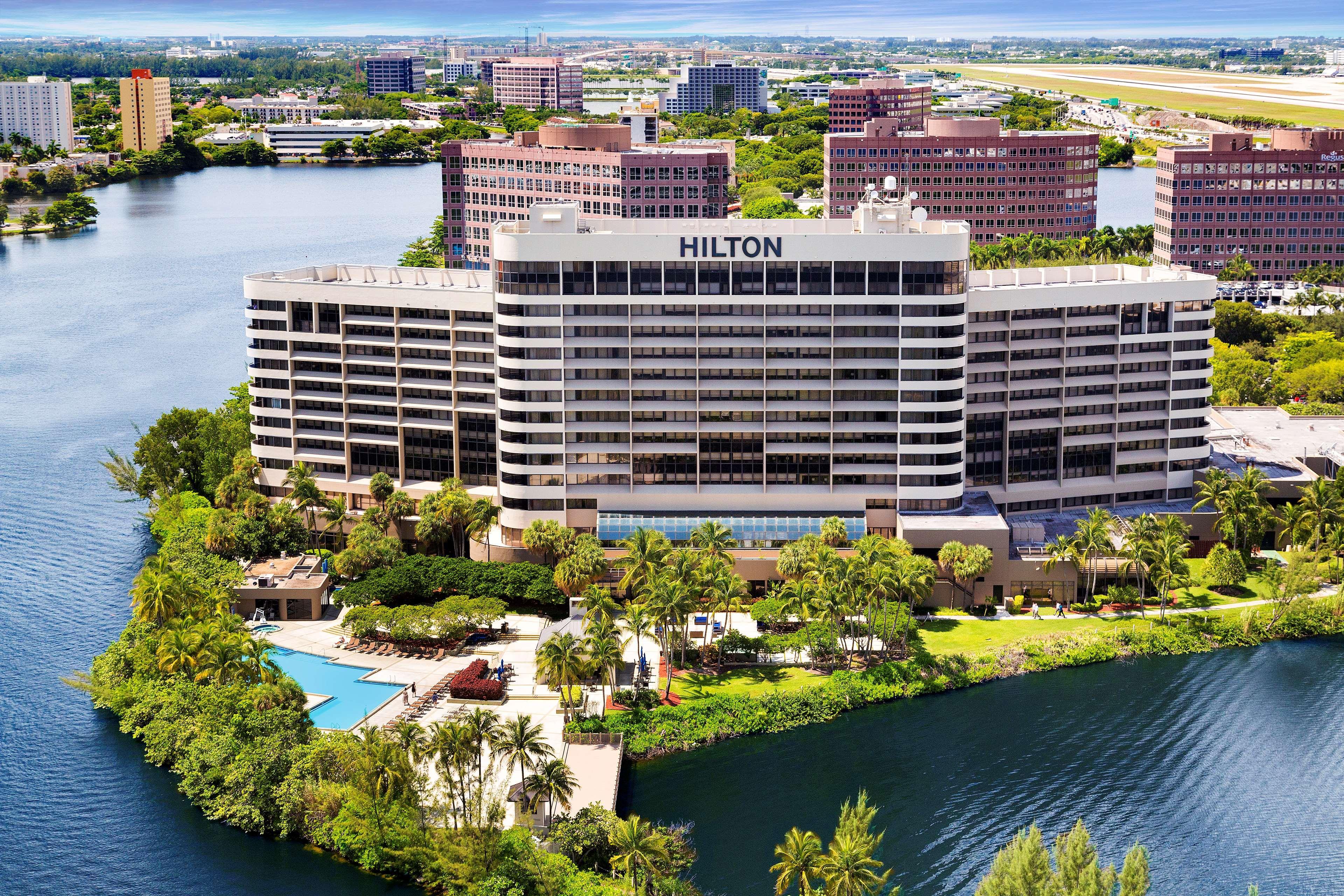 Hilton Miami Airport Blue Lagoon Exterior foto